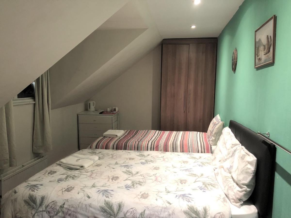 Lyttleton Guest House Limited Аксбридж Экстерьер фото