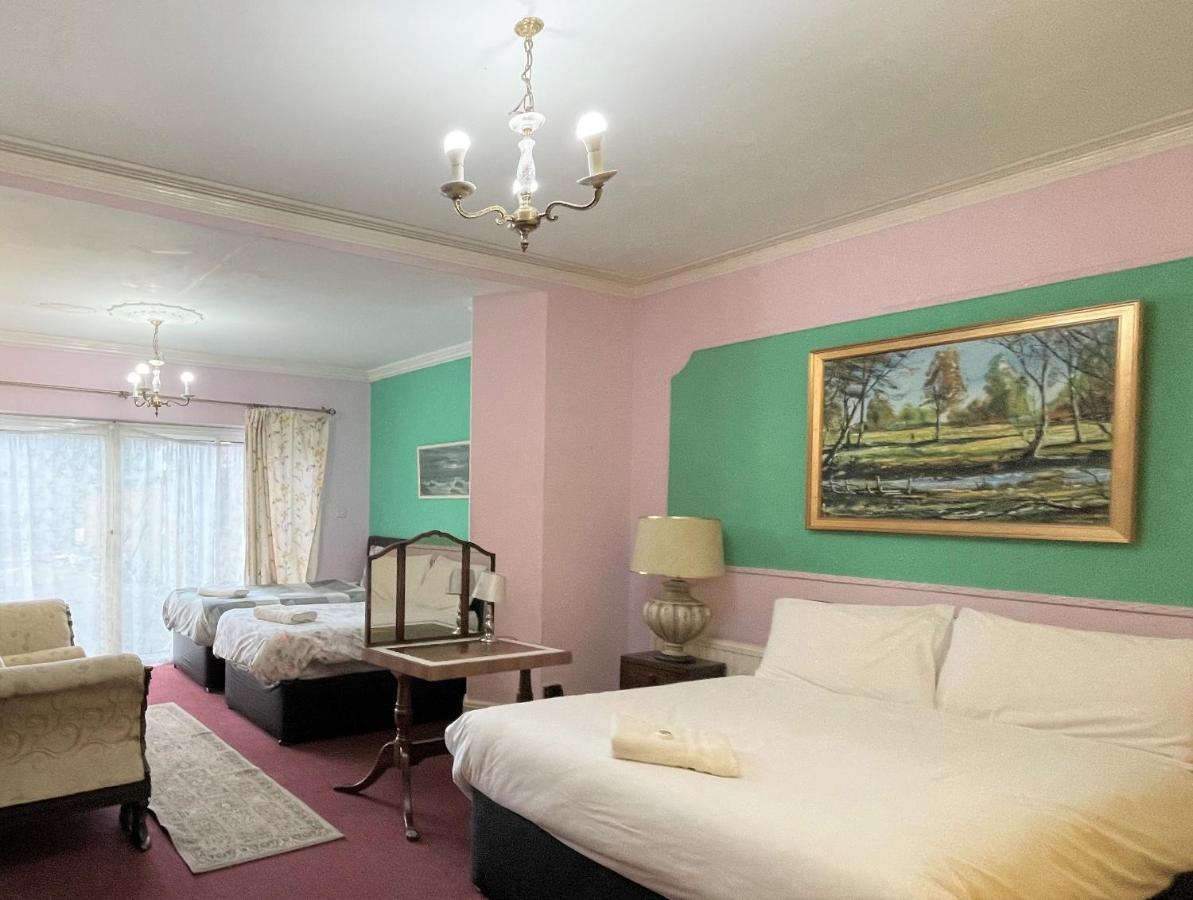 Lyttleton Guest House Limited Аксбридж Экстерьер фото